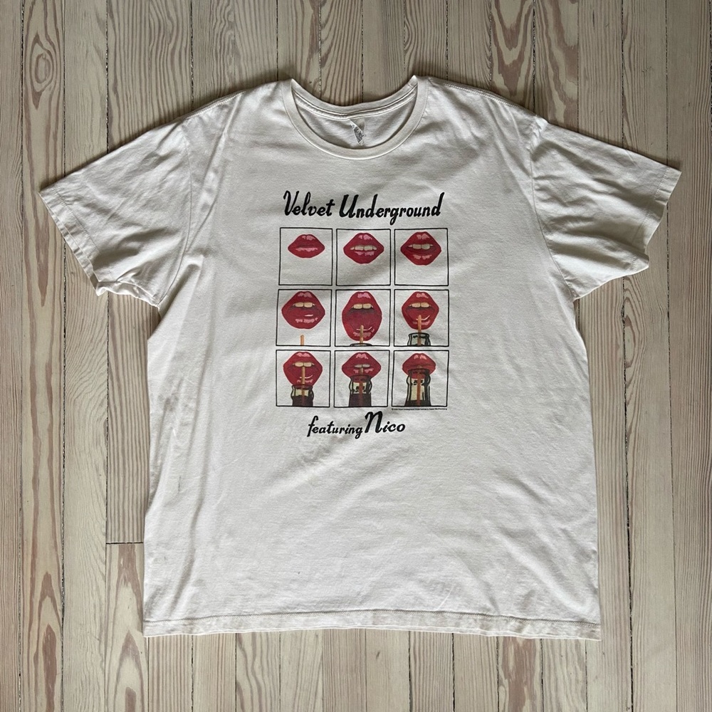 VELVET UNDERGROUND FEAT. NICO T-SHIRT